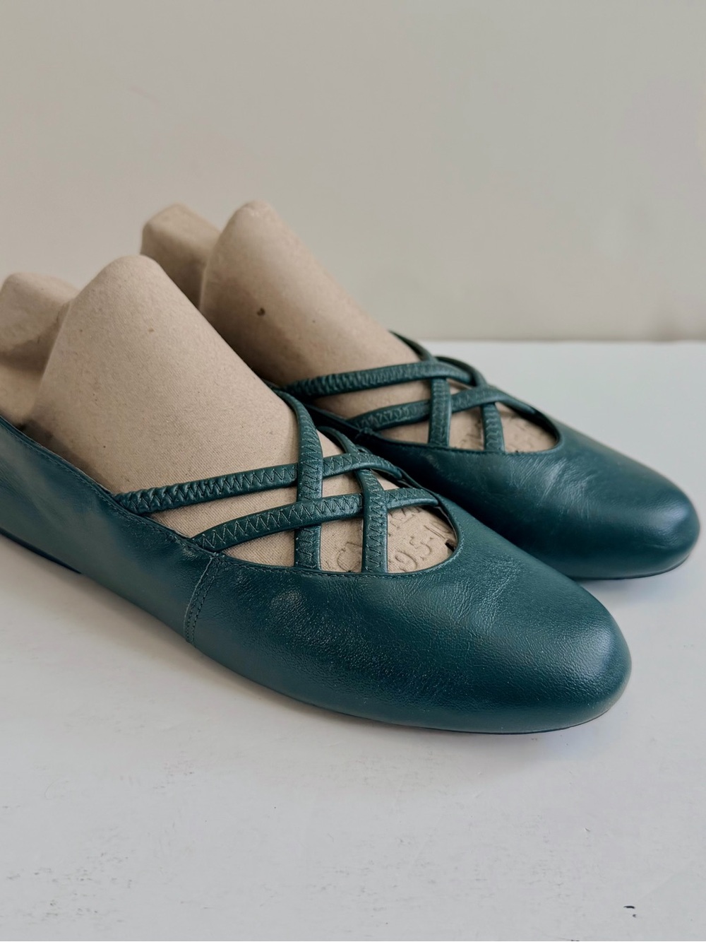 Sam & Libby Leather Crisscross Regency Dark Green Ballet Flats Size 6.5B - Picture 2 of 9